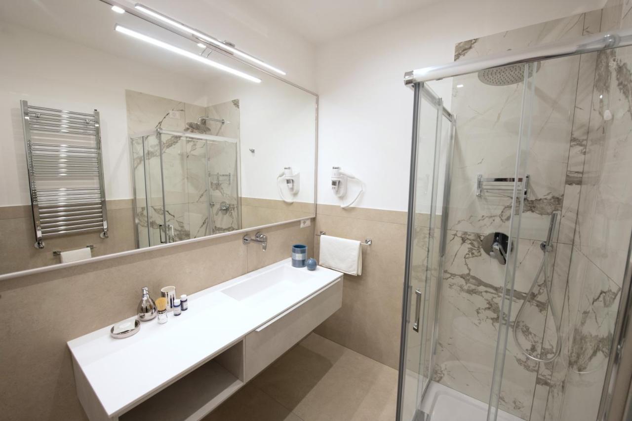 Napoli City Center - Appartamenti E Camere Exteriér fotografie
