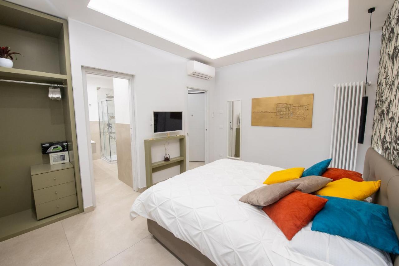 Napoli City Center - Appartamenti E Camere Exteriér fotografie