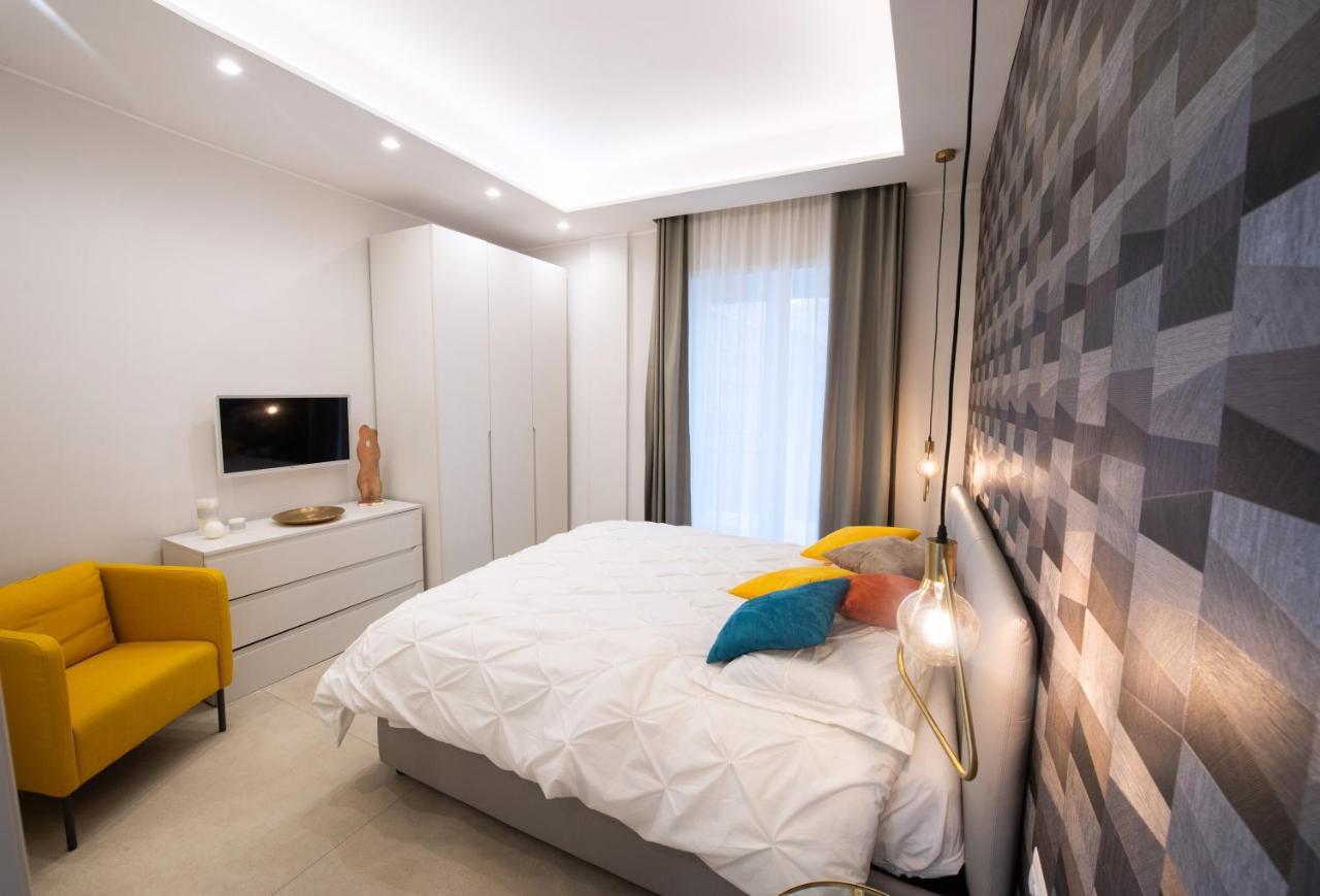 Napoli City Center - Appartamenti E Camere Exteriér fotografie