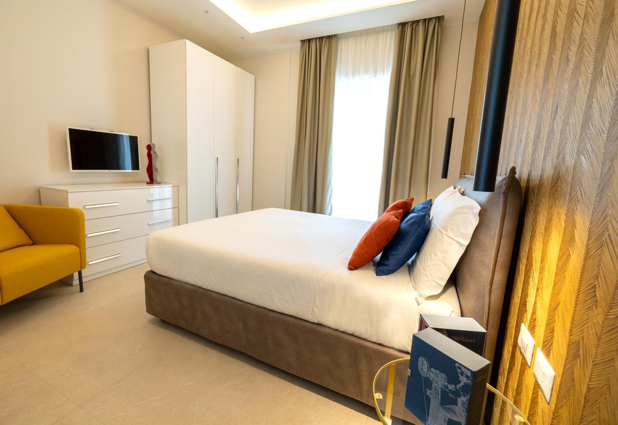 Napoli City Center - Appartamenti E Camere Exteriér fotografie